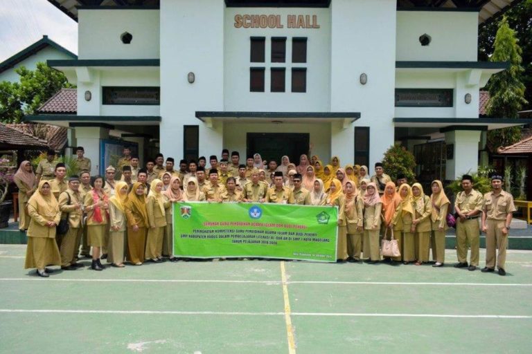 SMP N 1 Magelang – Laman 4 – Great School, Hebat Luar Biasa!